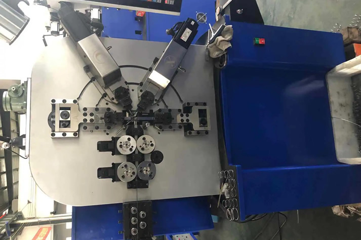 生産S型彈簧(huang)蛇簧不妨看看(kàn)自動蛇形彈簧(huáng)機系列