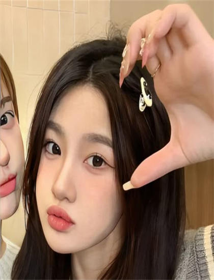 独家剖析：《无言黑暗》的角色塑造与表演艺术——传统与现代的对话